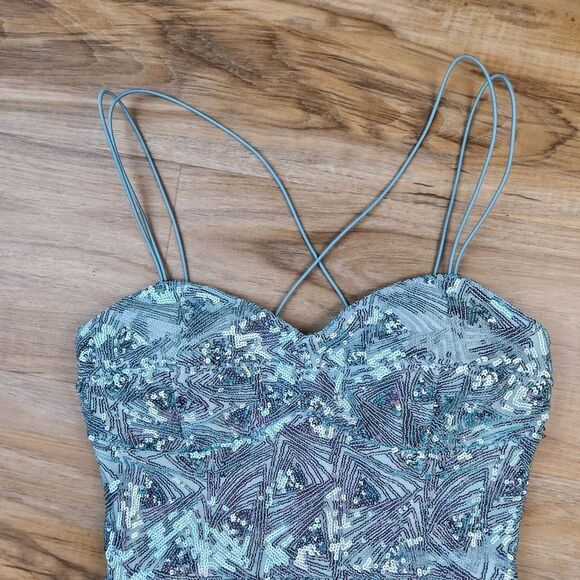 🩵NWT Speechless Mint & Silver Sequined Strappy Mermaid Sleeveless Gown Size 3 - Picture 4 of 13